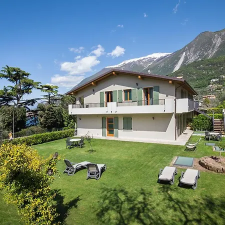 Casa Dosso Ferri 15-vista Lago * Мальчезине